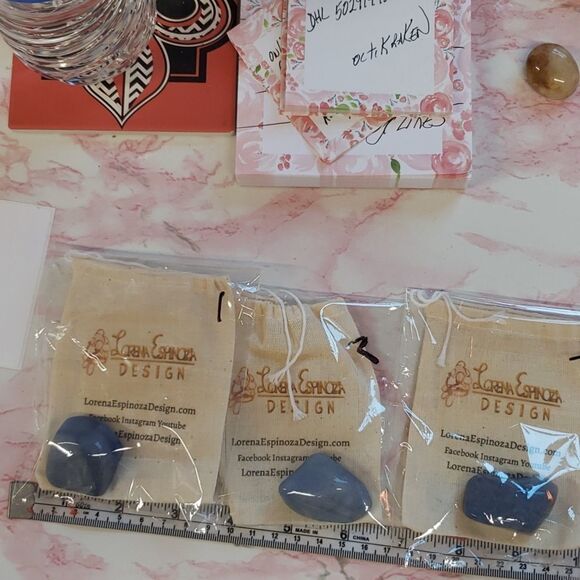 Blue Quartz Tumble stone sealed in package not touched - Picture 4 of 7